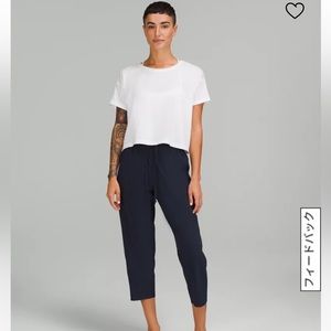 NWT lululemon pull on mid rise tapered leg crop 23 in